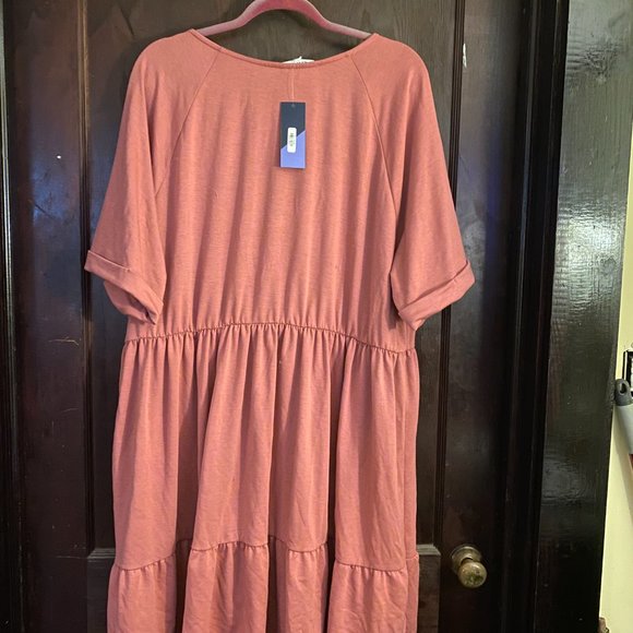 NWT Short Sleeve Midi Dress - Picture 2 of 3